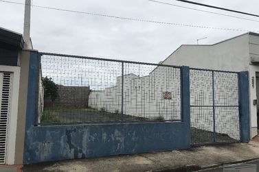 Terreno &agrave; venda - 10m&sup2; - Centro