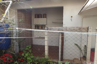Casa &agrave; venda - 207m&sup2; - Centro