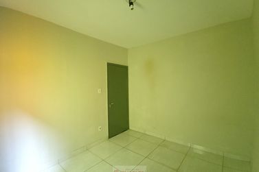 Casa para alugar - 60m&sup2; - Centro