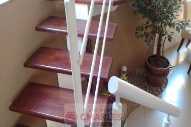 Casa &agrave; venda - 250m&sup2; - Centro