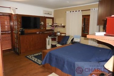 Casa &agrave; venda - 335m&sup2; - Centro