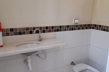 Casa &agrave; venda - 10m&sup2; - Centro