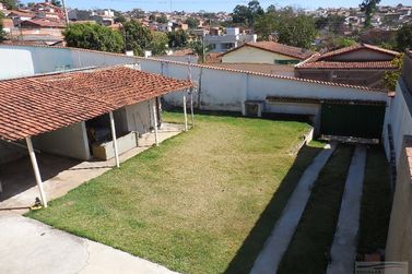 Casa &agrave; venda - 225m&sup2; - Centro