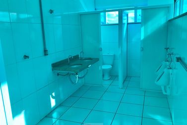 Sal&atilde;o Comercial para alugar - 1258m&sup2; - Centro
