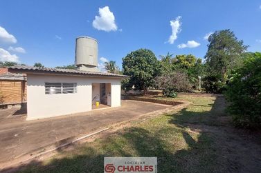 S&iacute;tio para alugar - 634m&sup2; - Centro