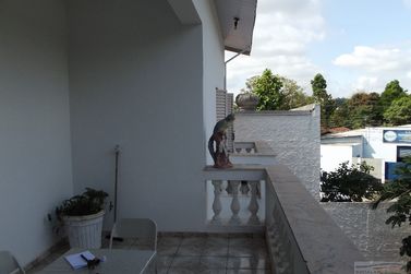 Casa &agrave; venda - 360m&sup2; - Centro