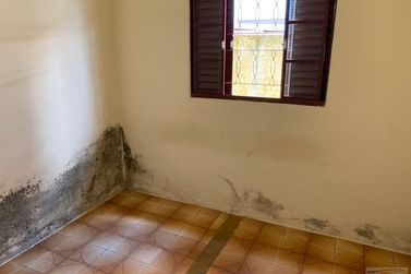 Casa &agrave; venda - 131m&sup2; - Centro