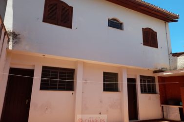 Casa &agrave; venda - 294m&sup2; - Centro