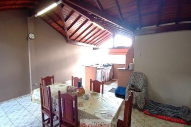 Casa &agrave; venda - 166m&sup2; - Centro