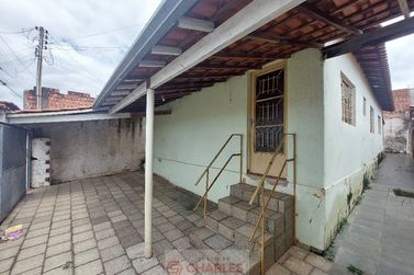Casa &agrave; venda - 126m&sup2; - Centro