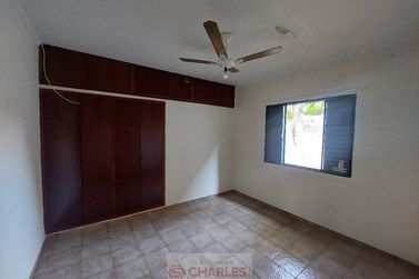 S&iacute;tio &agrave; venda - 345m&sup2; - Centro
