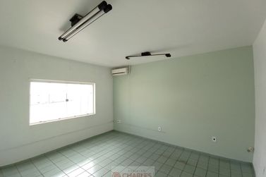Sal&atilde;o Comercial para alugar - 50m&sup2; - Centro