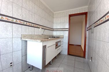 Apartamento para alugar - 48m&sup2; - Centro