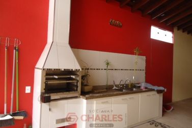 Casa &agrave; venda - 290m&sup2; - Centro