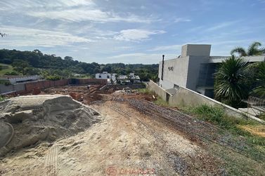 Terreno &agrave; venda - 10m&sup2; - Centro