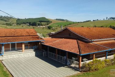 S&iacute;tio &agrave; venda - 652m&sup2; - Centro