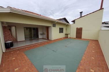 Casa &agrave; venda - 190m&sup2; - Centro