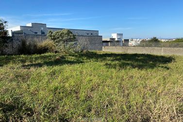 Terreno &agrave; venda - 10m&sup2; - Centro