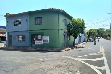Casa para alugar - 10m&sup2; - Centro