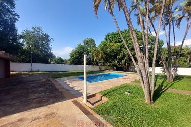 S&iacute;tio &agrave; venda - 345m&sup2; - Centro