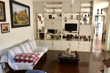 Casa &agrave; venda - 255m&sup2; - Centro