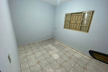Casa &agrave; venda - 100m&sup2; - Centro