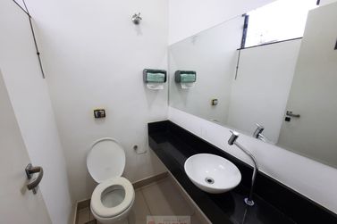 Sala Comercial para alugar - 114m&sup2; - Centro