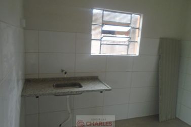 Casa &agrave; venda - 60m&sup2; - Centro