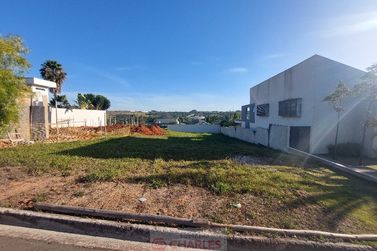 Terreno &agrave; venda - 10m&sup2; - Centro