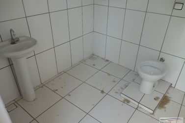 Sala Comercial &agrave; venda - 450m&sup2; - Centro