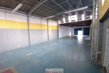 Sal&atilde;o Comercial &agrave; venda - 288m&sup2; - Centro