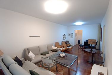 Apartamento para alugar - 130m&sup2; - Centro