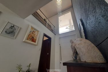 Casa &agrave; venda - 326m&sup2; - Centro