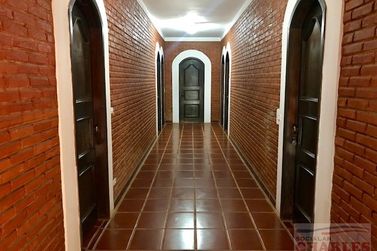 S&iacute;tio &agrave; venda - 600m&sup2; - Centro