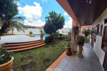 Casa &agrave; venda - 10m&sup2; - Centro