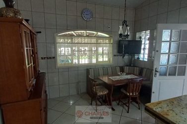 S&iacute;tio &agrave; venda - 300m&sup2; - Centro