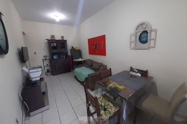 Casa &agrave; venda - 100m&sup2; - Centro