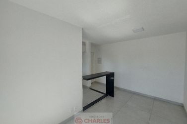 Apartamento para alugar - 46m&sup2; - Centro