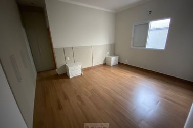 Casa &agrave; venda - 230m&sup2; - Centro