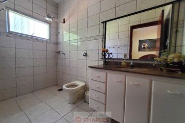 S&iacute;tio &agrave; venda - 220m&sup2; - Centro