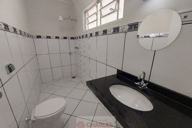 Casa &agrave; venda - 340m&sup2; - Centro