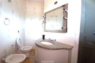 Casa para alugar - 130m&sup2; - Centro