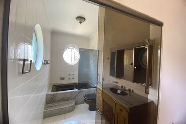 Casa &agrave; venda - 293m&sup2; - Centro
