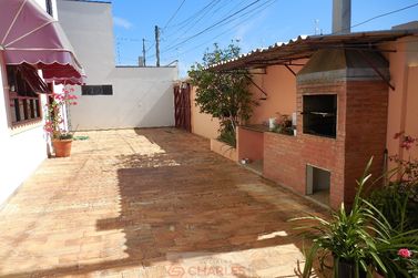 Casa &agrave; venda - 356m&sup2; - Centro