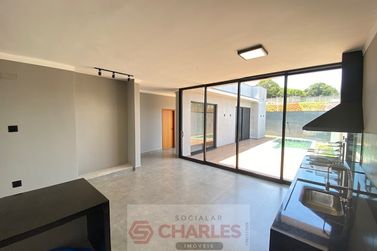 Casa &agrave; venda - 229m&sup2; - Centro