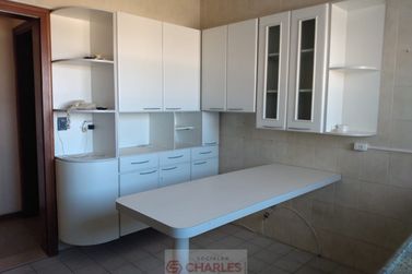 Apartamento &agrave; venda - 180m&sup2; - Centro
