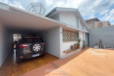 Casa &agrave; venda - 210m&sup2; - Centro