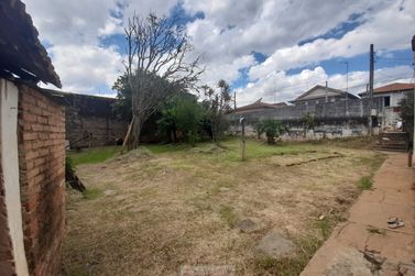 S&iacute;tio &agrave; venda - 10m&sup2; - Centro