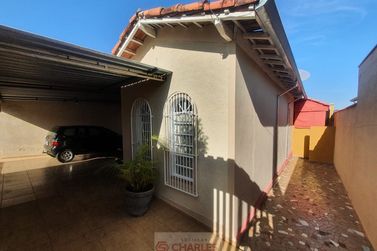 Casa para alugar - 173m&sup2; - Centro