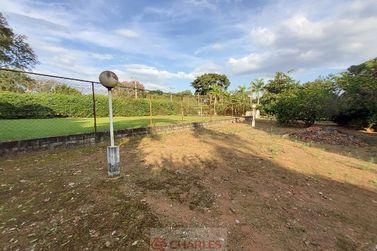 S&iacute;tio &agrave; venda - 10m&sup2; - Centro